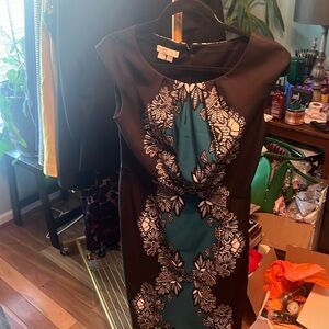 London Times size 8, capped sleeve, teal/black/white sheath dress, slimming look